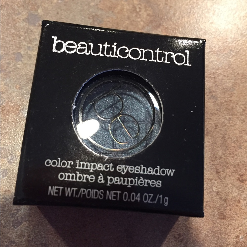 Eye shadow